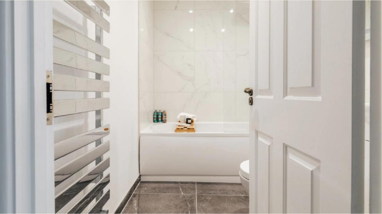 The Portland Apartment - Georgian Building With Parking Bath Exterior foto